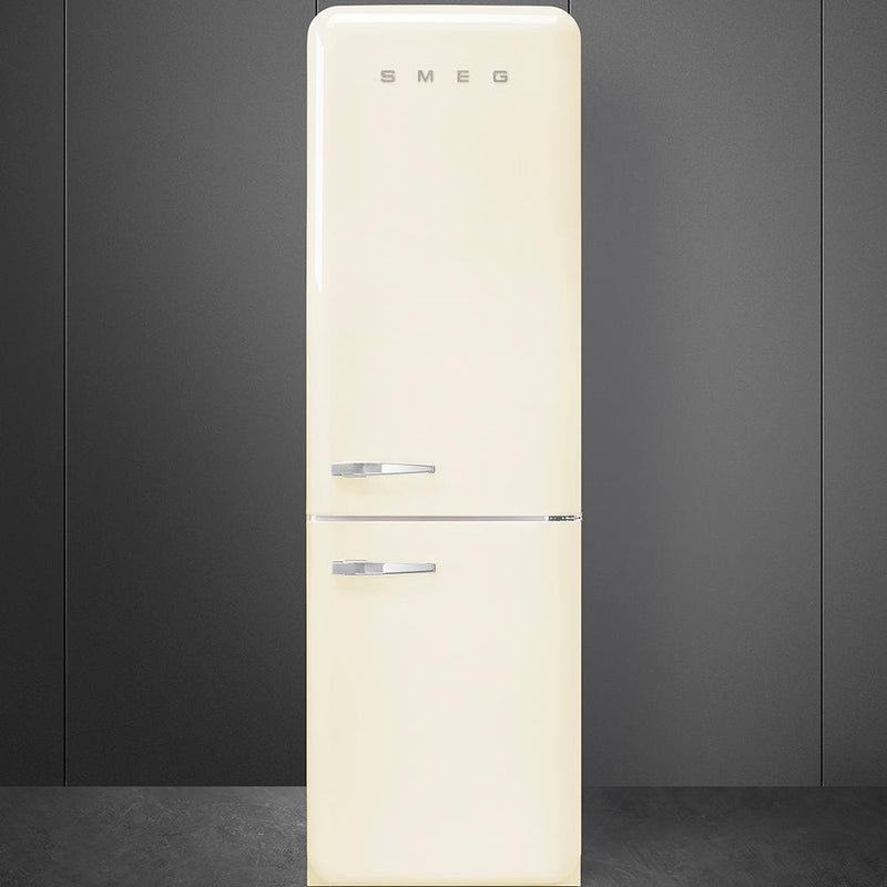 Smeg 24-inch, 11.7 cu. ft. Bottom Freezer Refrigerator FAB32UCRRN IMAGE 3