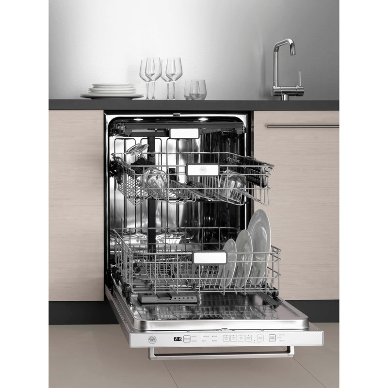 Bertazzoni 24-inch Built-In Dishwasher with Pro Handle DW24XT + PRO HK24 DW IMAGE 4