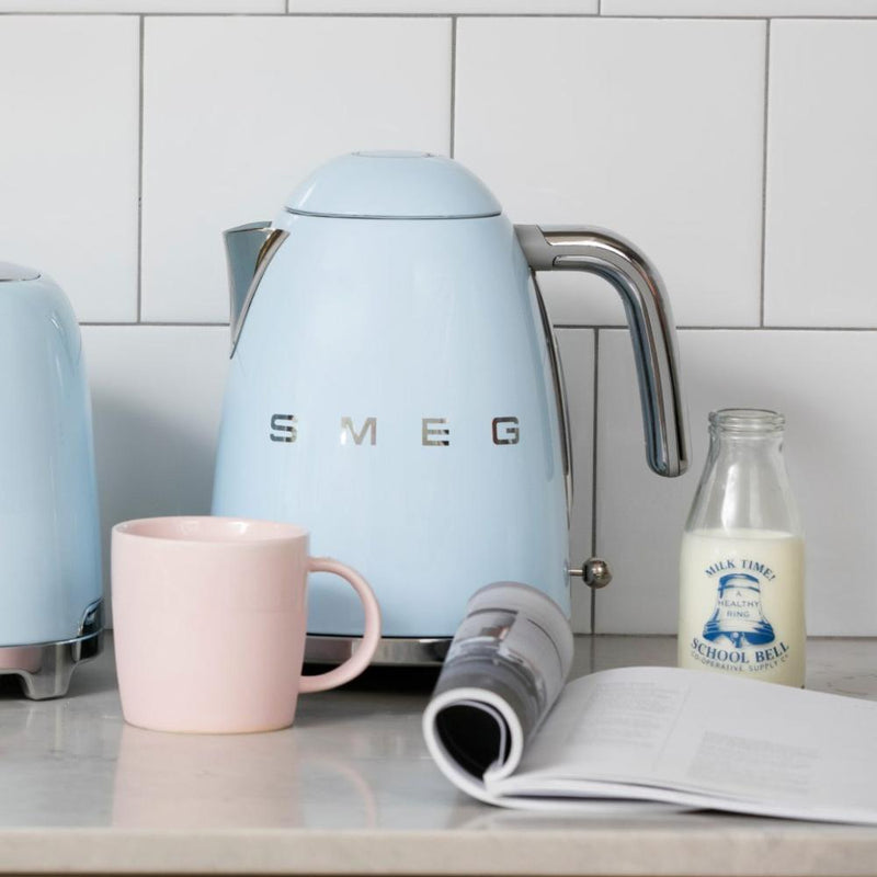 Smeg Retro-Style 1.7L Electric Kettle KLF03PBUS IMAGE 6