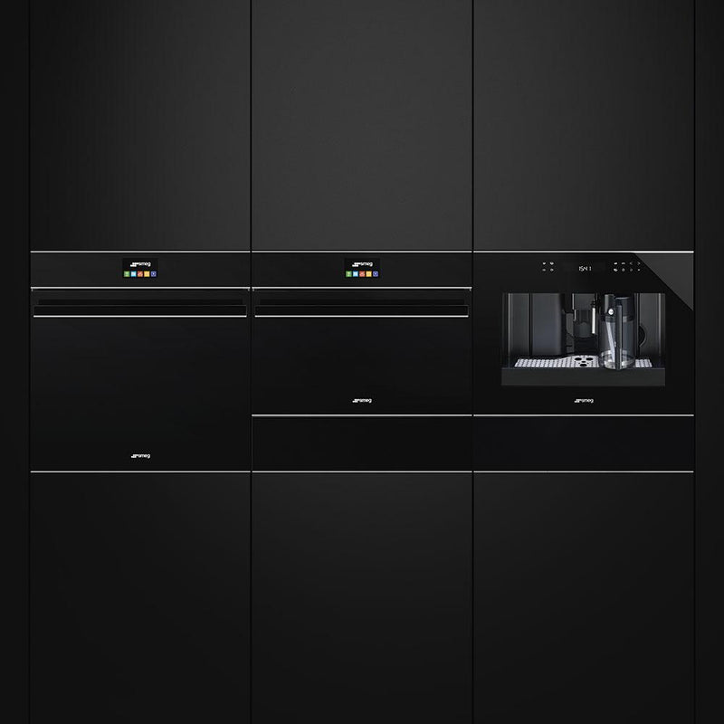 Smeg 24-inch, 2.47 pi.cu. Built-in Wall Oven with SmartCook System SFP6604NXE IMAGE 3