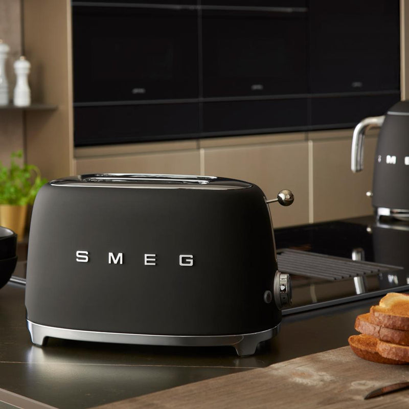 Smeg Retro-Style 2-Slice Toaster TSF01BLMUS IMAGE 9