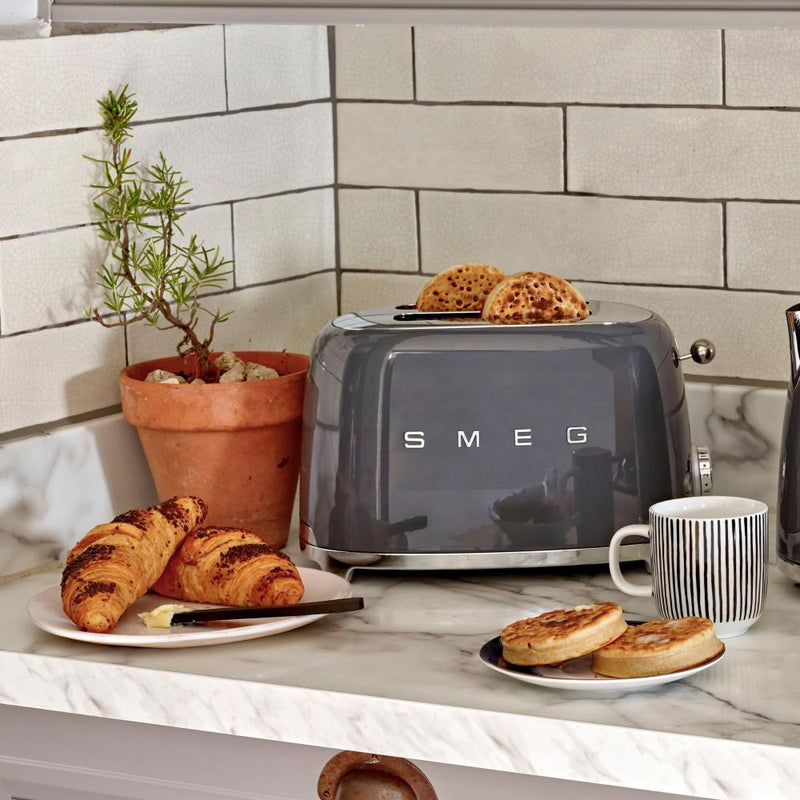 Smeg Retro-Style 2-Slice Toaster TSF01GRUS IMAGE 9