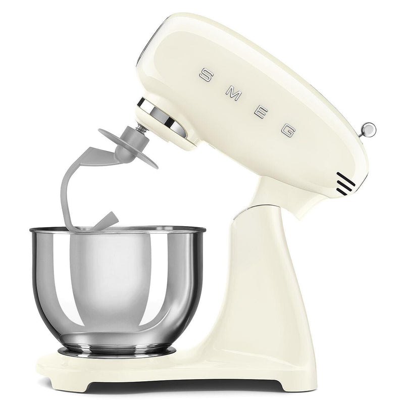 Smeg Retro-Style 5Qt Stand Mixer SMF03CRUS IMAGE 3