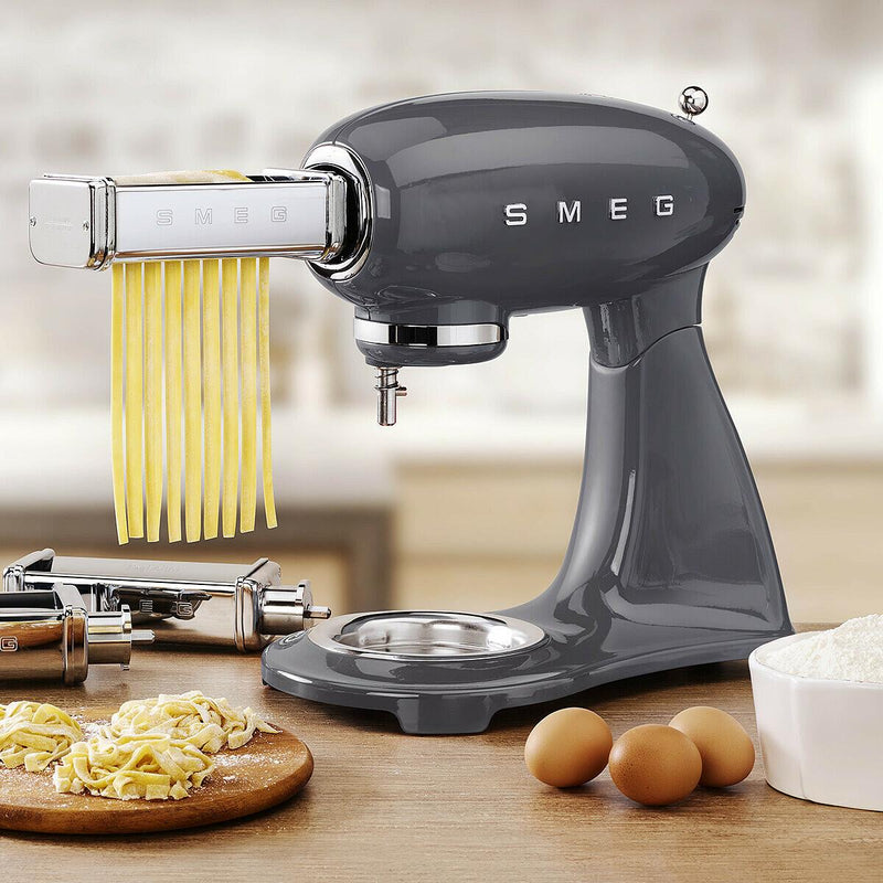 Smeg Retro-Style 5Qt Stand Mixer SMF03GRUS IMAGE 7