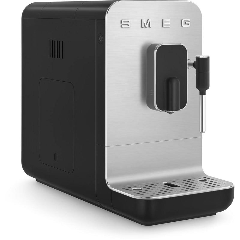 Smeg Retro-Style Automatic Coffee Machine BCC02BLMUS IMAGE 7