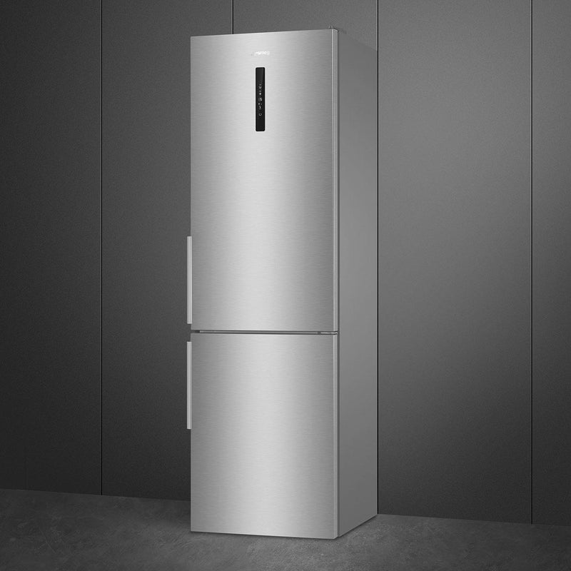 Smeg 24-inch, 12.47 cu. ft. Freestanding Bottom Freezer Refrigerator FC20UXDNE IMAGE 4