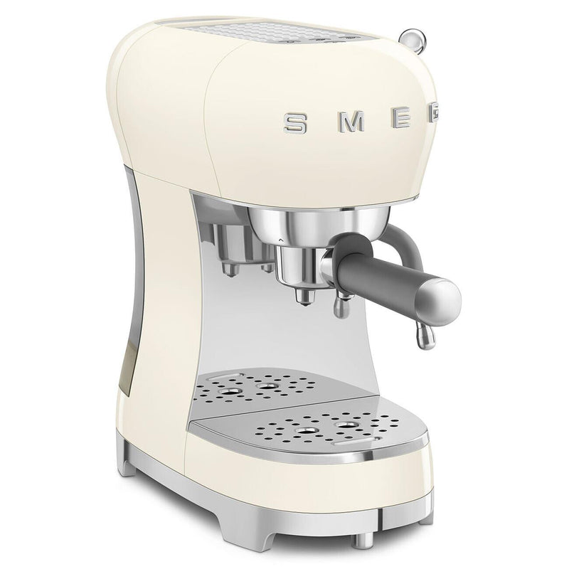 Smeg Retro-Style Manual Espresso Coffee Machine ECF02CRUS IMAGE 3