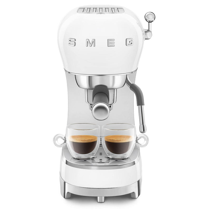 Smeg Retro-Style Manual Espresso Coffee Machine ECF02WHUS IMAGE 5