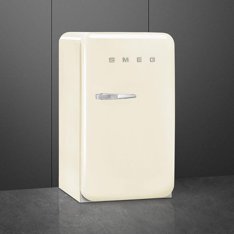 Smeg 22-inch, 4.48 cu. ft. Compact Refrigerator FAB10URCR3SP IMAGE 2