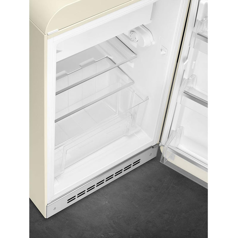 Smeg 22-inch, 4.48 cu. ft. Compact Refrigerator FAB10URCR3SP IMAGE 7