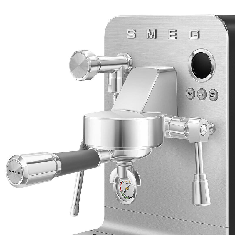 Smeg Espresso Coffee Machine EMC02BLMUS IMAGE 10